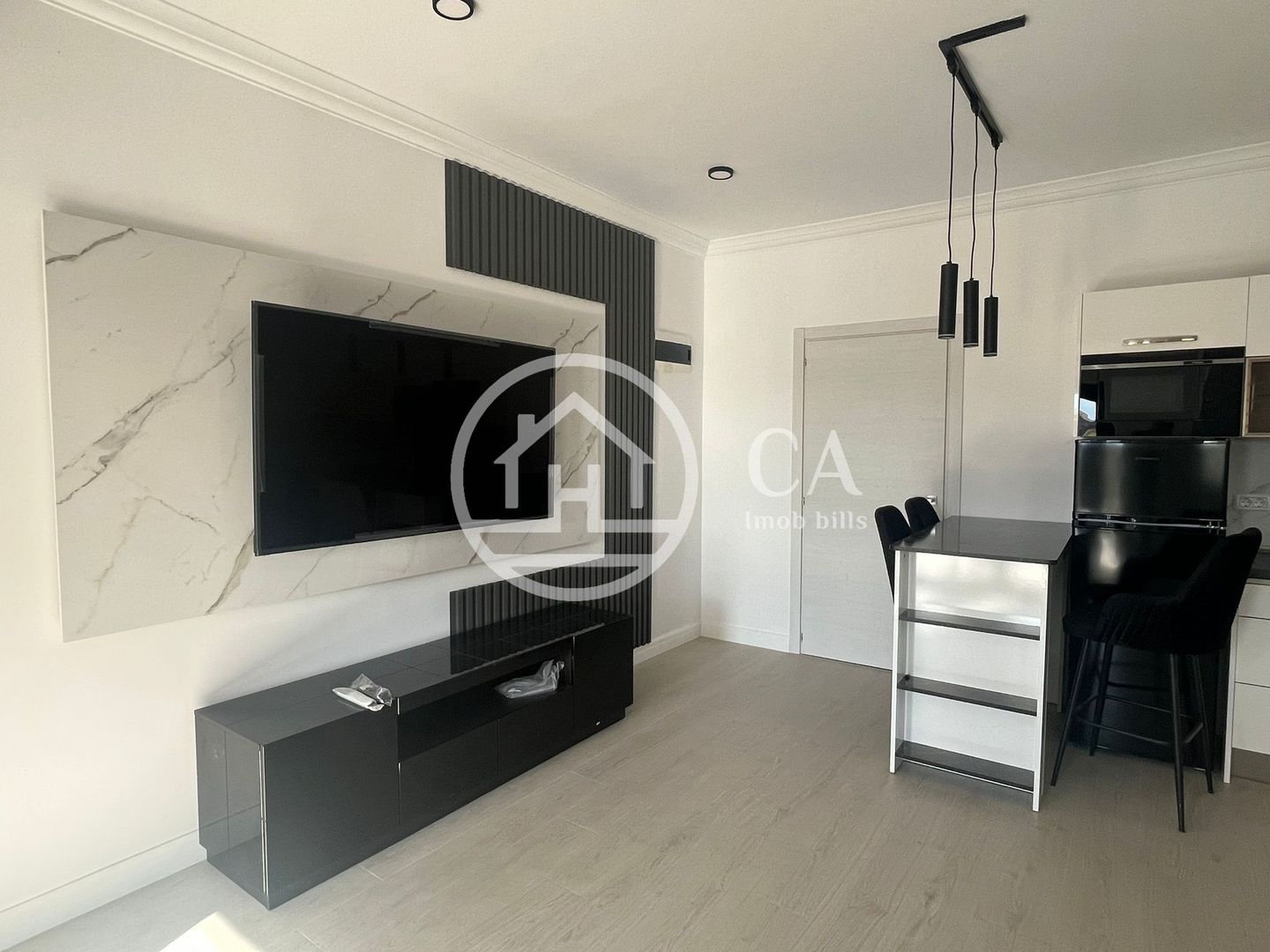 Casa de vanzare D+P+M cu 6 camere in Cartier Viena - Poză 4