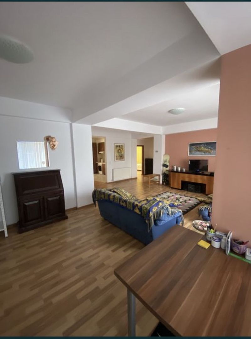 Apartament 3 camere Strada Rodnei - Poză 1