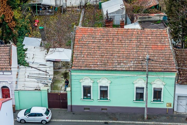 Căminul ideal pentru familia ta: casă cu teren, pe Malul Mureșului - Poză 1