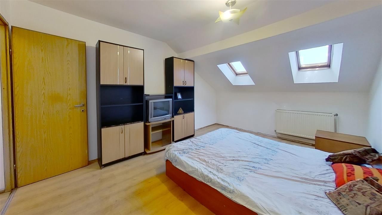 Apartament trei camere, pe doua niveluri, Garii, Brasov - Poză 2