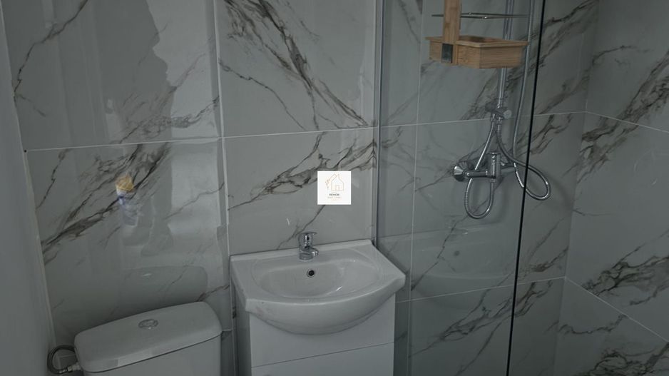Casa 4 camere Crevedia - Poză 23