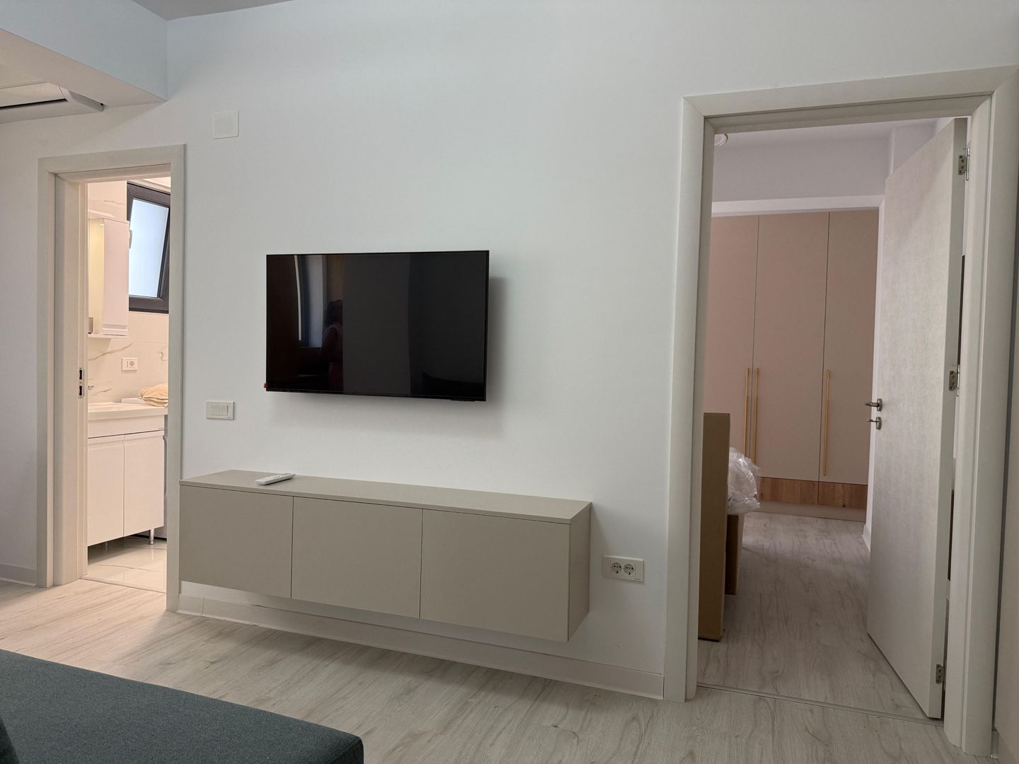 Apartament 2 camere de închiriat | Central Otopeni | Totul nou - Poză 4