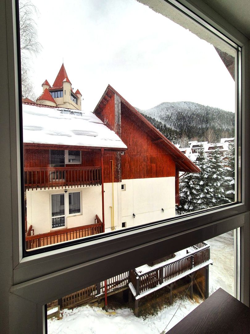 Comision 0 - Apartament în vilă, spațios, priveliște spre cabana Postăvaru - Poză 4