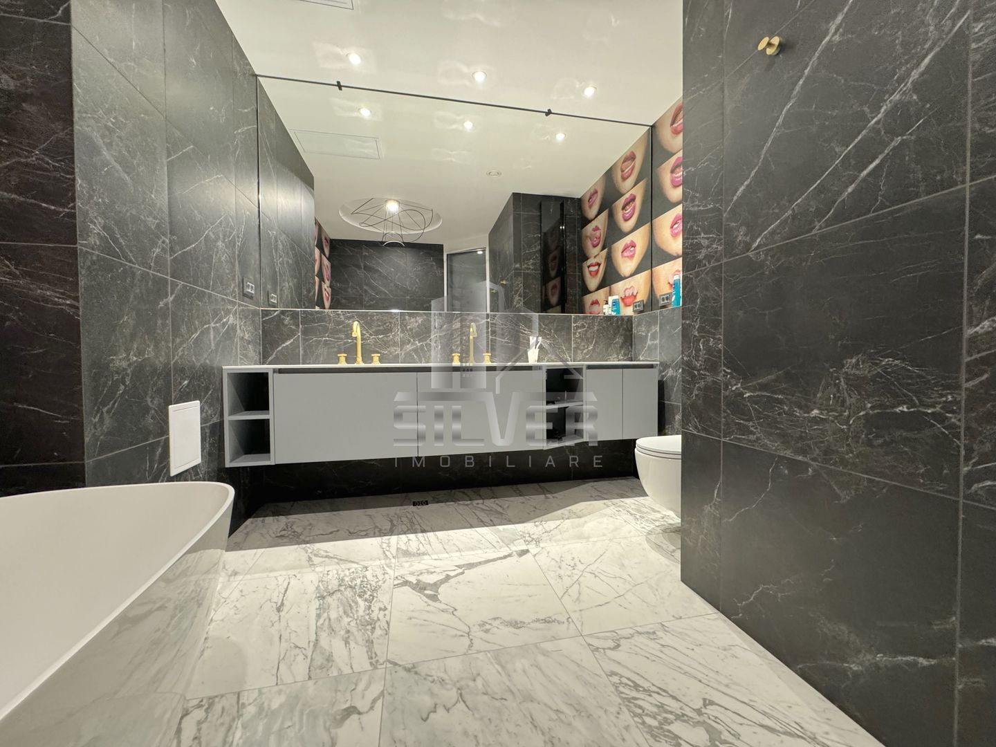 Apartament de LUX  in cel mai impozant imobil din Cluj-Napoca - Poză 17
