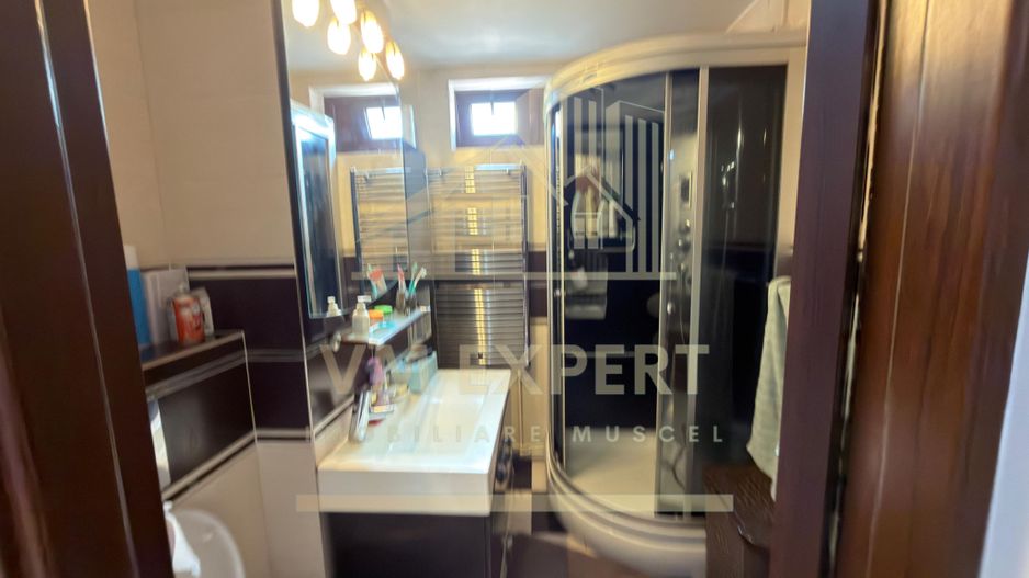 APARTAMENT 3 CAMERE ETAJ 3 VIȘOI CAMPULUNG - Poză 12