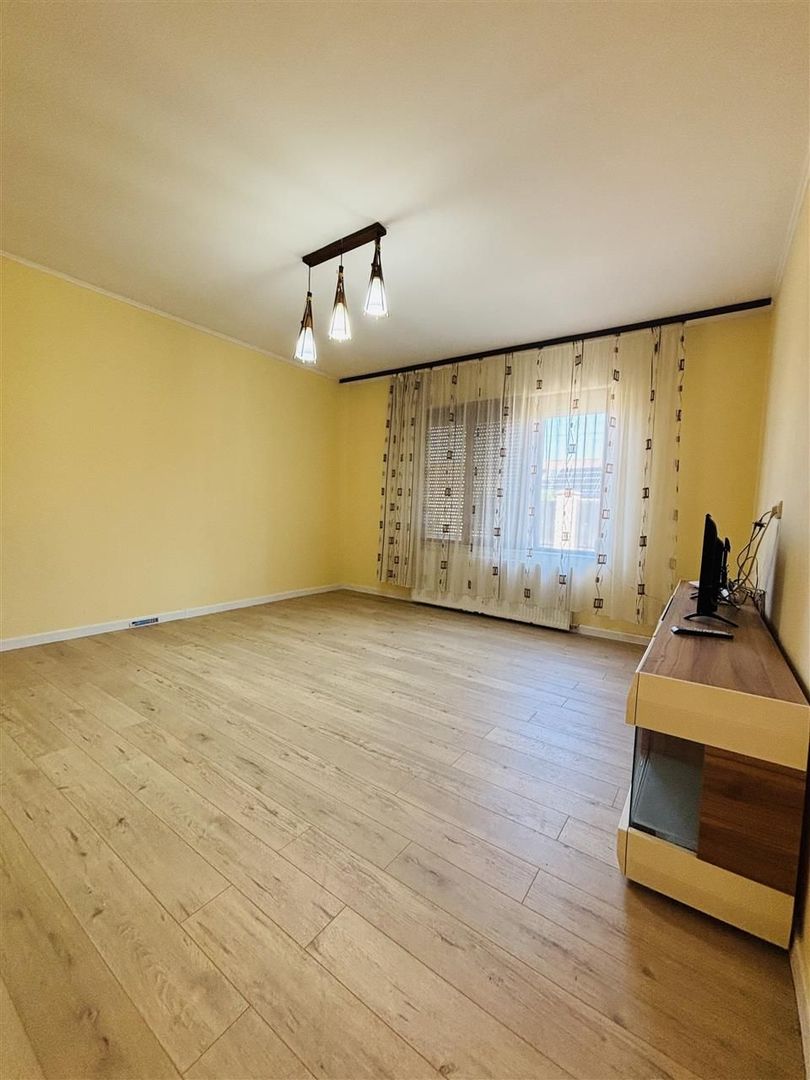 Casa de vanzare la cheie plan Parter Nojorid - Poză 13