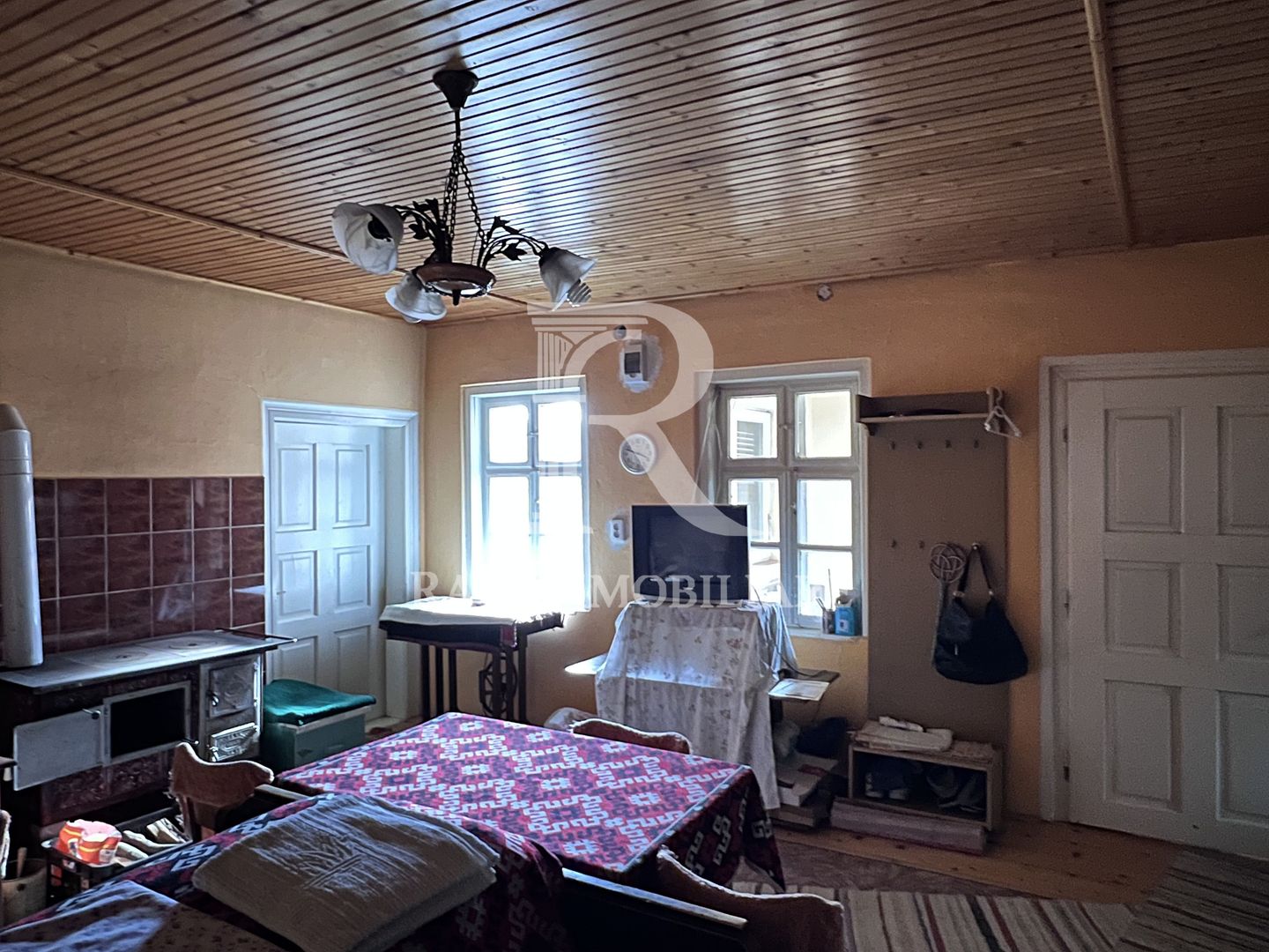 Proprietate rurală de vânzare | 1500 mp teren | Cobătești | Harghita - Poză 17