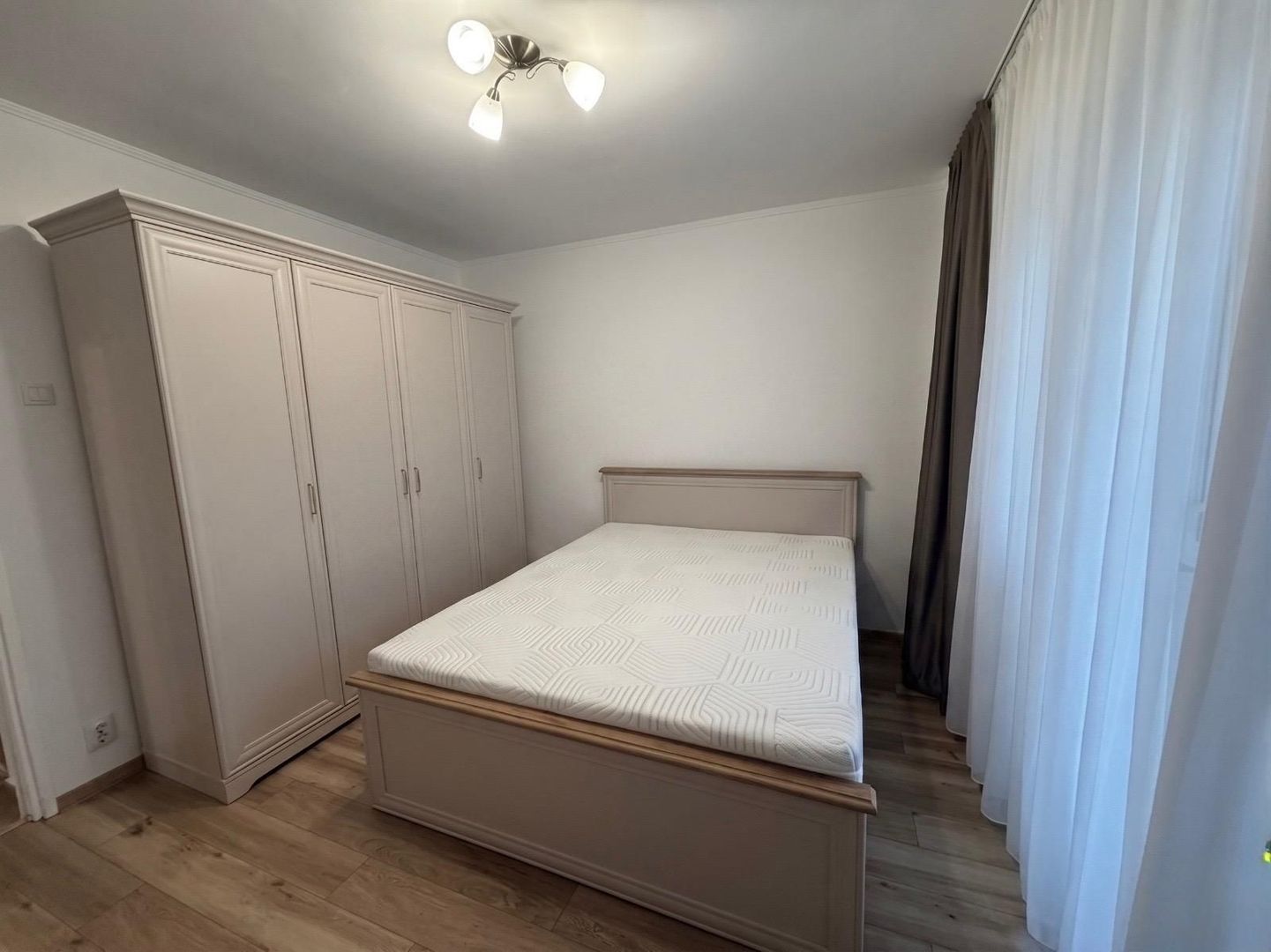 APARTAMENT 2 CAMERE ZONA MATEI BASARAB ETAJ INTERMEDIAR - Poză 3