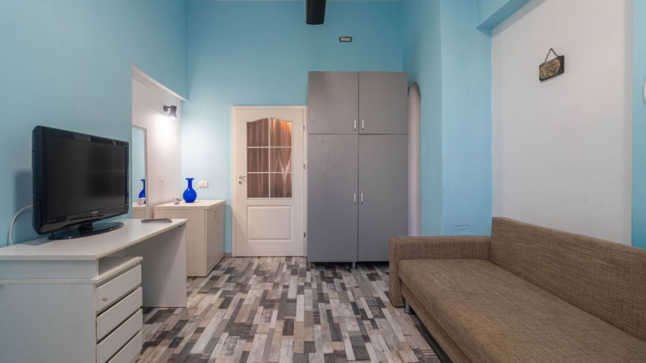 Apartament cu 1 cameră – Central, Arad | Renovat, mobilat și utilat - Poză 5