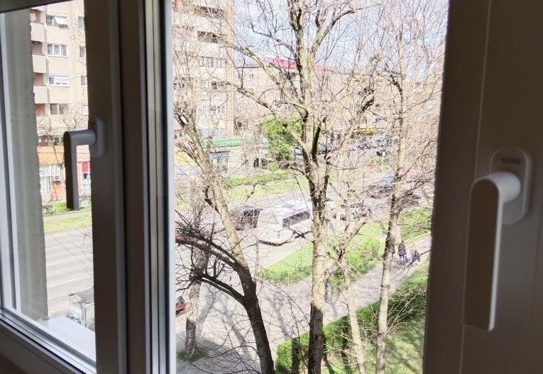 BRASADAS vinde ap 3 cam etaj 3/4 pe Careiului. - Poză 3