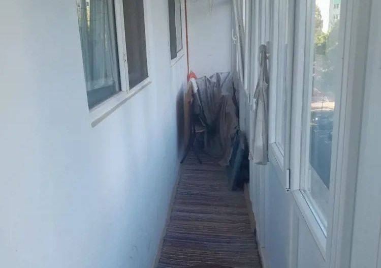 De vanzare Apartament 3 camere, Piata Resita, Berceni, sector 4 - Poză 3