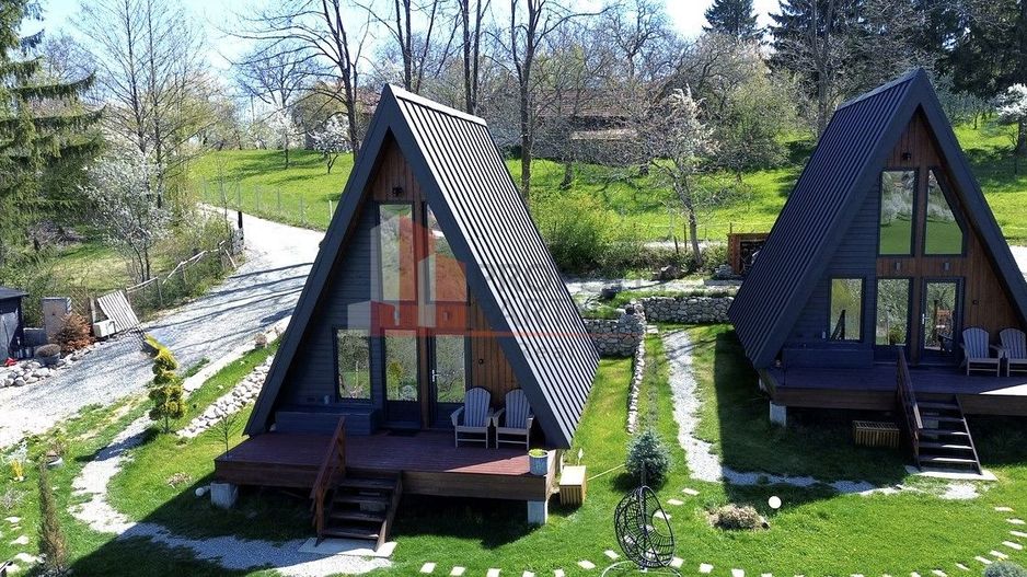 2  A-Frame | Bran Sohodol| 2 cabane | Teren 3.812 mp | Operațional | - Poză 1