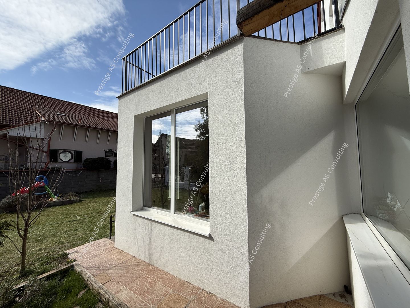 Vila individuala renovata complet | 6 camere | 500 mp teren | Str Jean Monnet - Poză 34