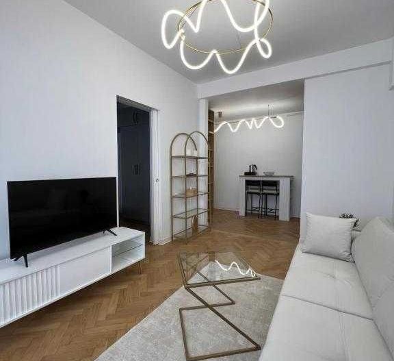 Calea Victoriei: 2 camere luminoase, poziție excelentă - Poză 1