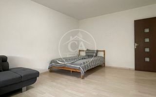 Apartament cu 3 camere de inchiriat in zona Rogerius, Oradea - Poză 5