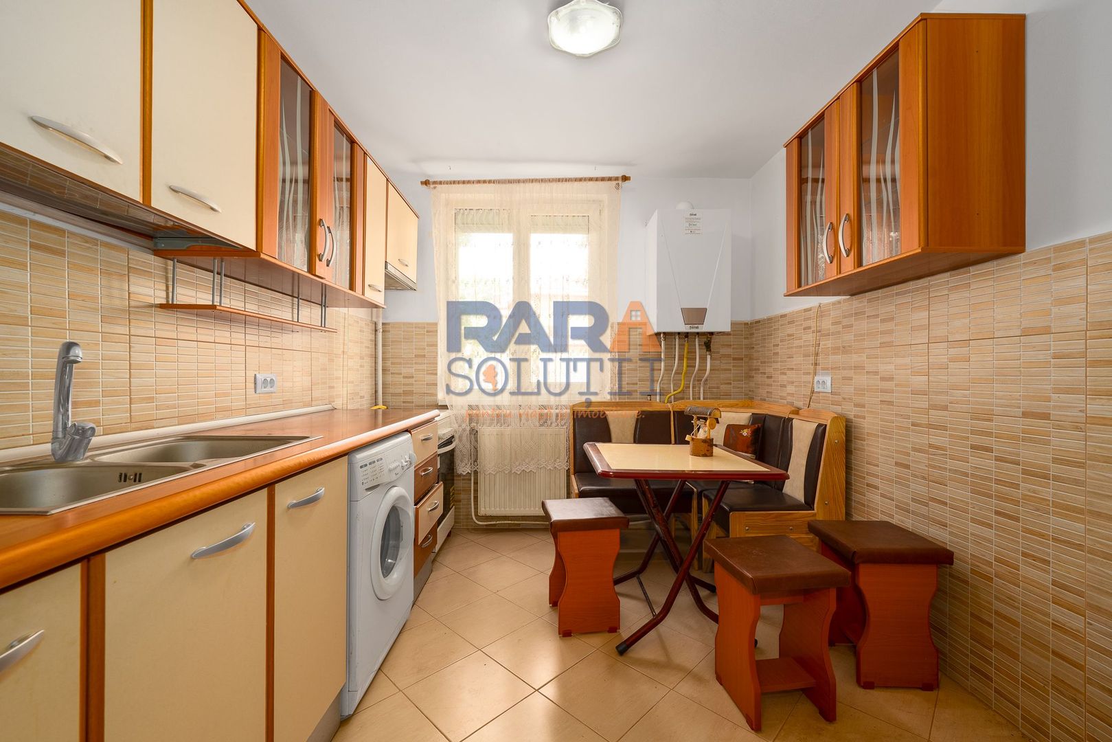 Apartament cu 3 camere, două băi, 77 mp - Poză 4