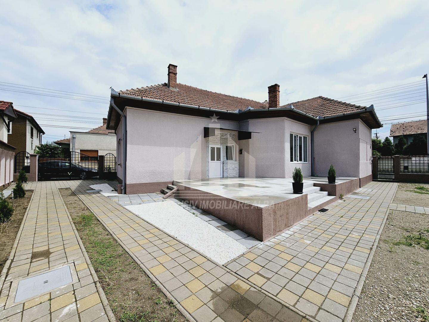 Casa individuala | 140 mp | 980mp teren | Toate utilitatile | Lipoveni - Poză 1