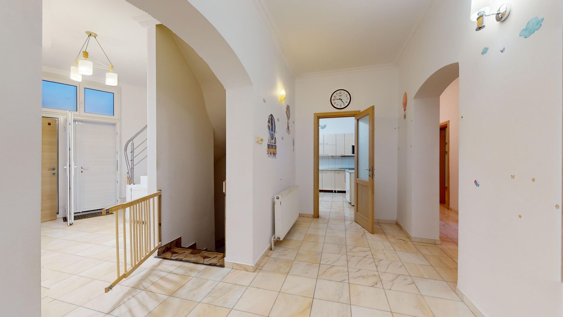 Vila cu suprafata de 360mp si teren 700mp-Racadau,vanzare sau inchirie - Poză 8