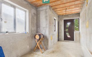 Casă la roșu D+P+M cu teren de 552 mp în Zădăreni - Poză 9
