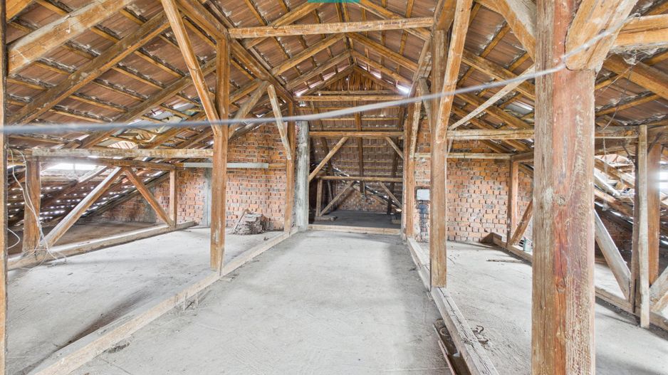 Vilă cu 8 camere în Săcălaz, zonă Centrală - Poză 19