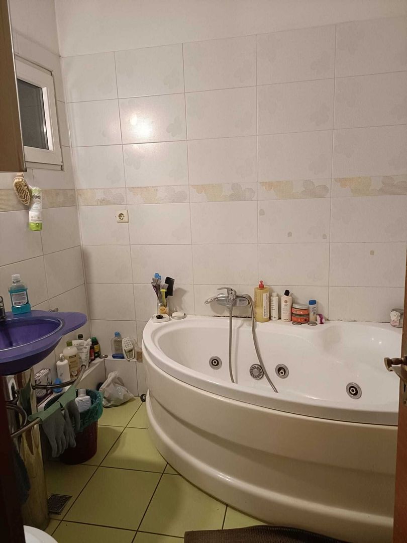 Apartament 3 camere zona Bd. Chisinau - Club Miramar - Poză 3