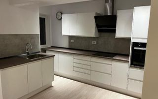 Închiriere 4 camere Lux Decebal, Centrala, Dressing, Parcare - Poză 9