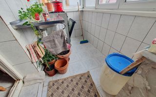 Apartament 3 camere, decomandat, 2 bai, zona Kaufland - Poză 6
