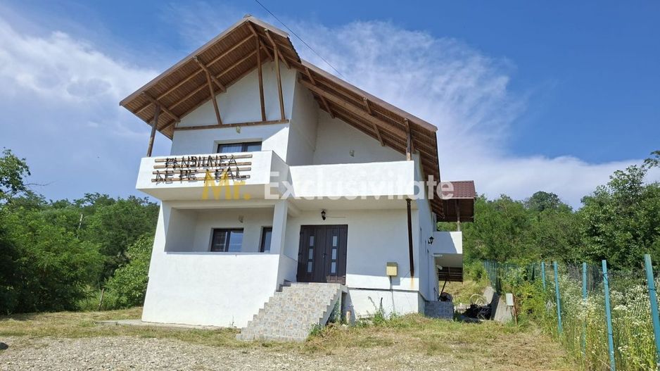 Casă-Pensiune Agroturistica spatioasa P+M Budeasa cu vedere la lac - Poză 1