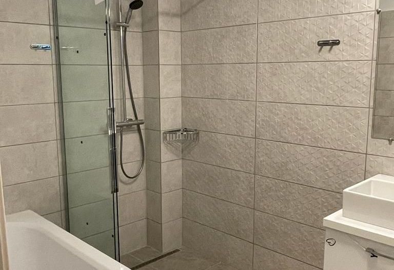 Vilă modernă 6 camere în Băneasa – Henri Coandă, curte proprie, dispon - Poză 13