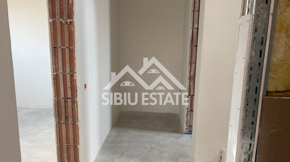 Casă individuală  lângă Sibiu | 5 camere | 136 mp utili | Teren 600mp - Poză 2
