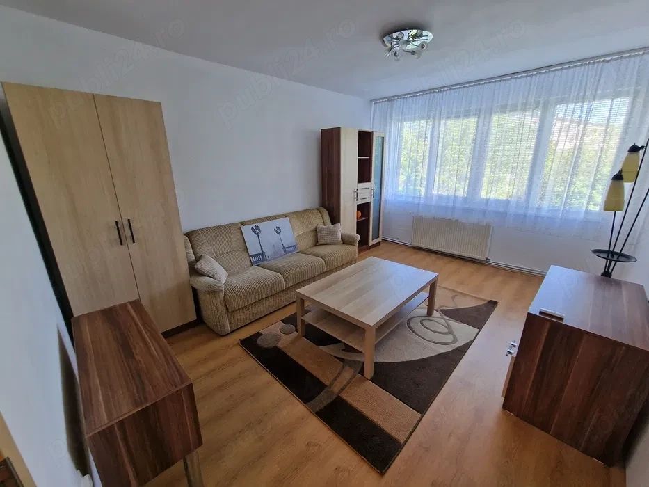 Apartament cu 2 camere decomandate, situat în zona Dacia - Poză 1