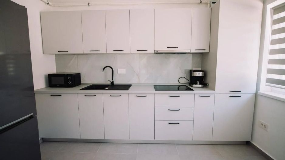 Ap cu 2 camere la cheie, mobilat/utilat + parcare inclusă-99000 e+tva - Poză 15