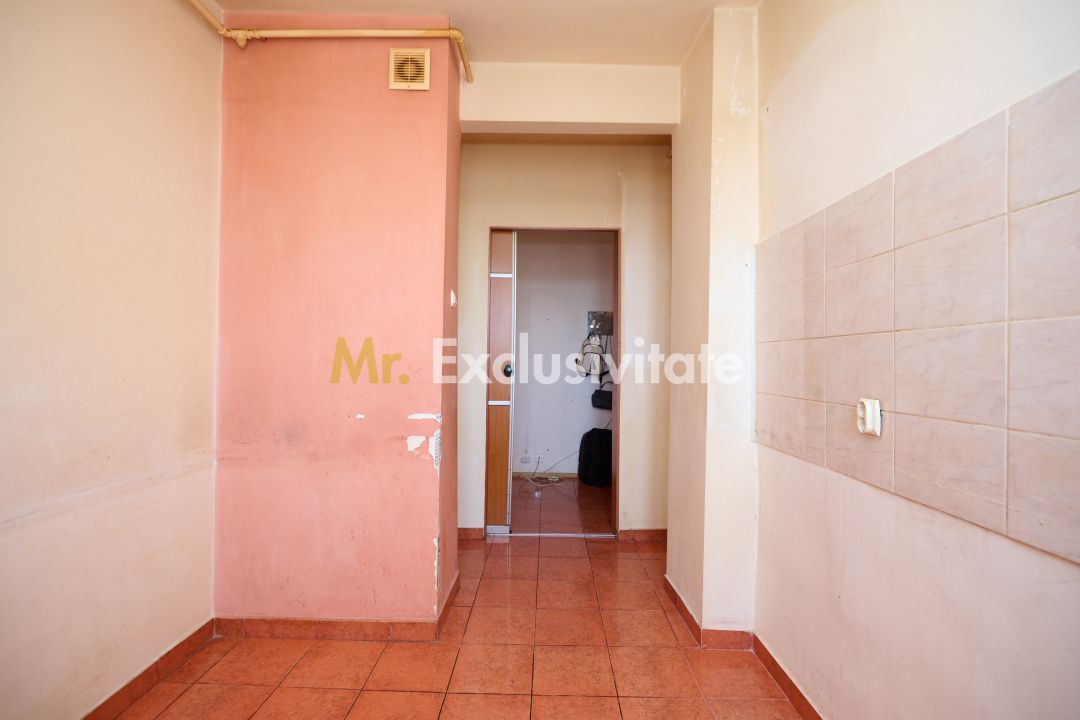 Apartament 4 Camere Decomandat | Craiovei | 3 Balcoane | Parcare - Poză 4