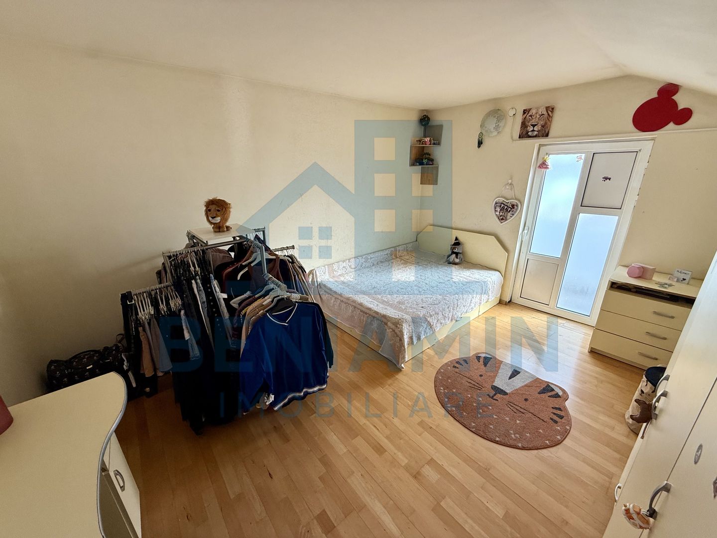 Casa langa Spitalul de Neuro-Acces auto-4 dormitoare-Foisor-Libera - Poză 9