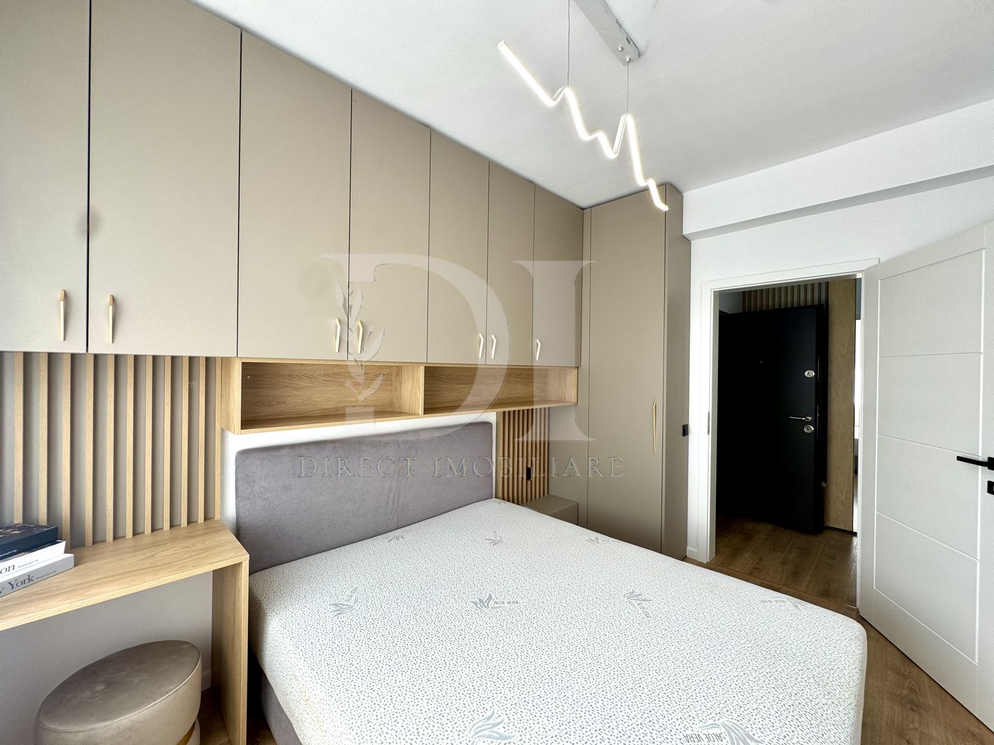 Apartament la cheie / terasa 22 mp / Zona Terra - Poză 7