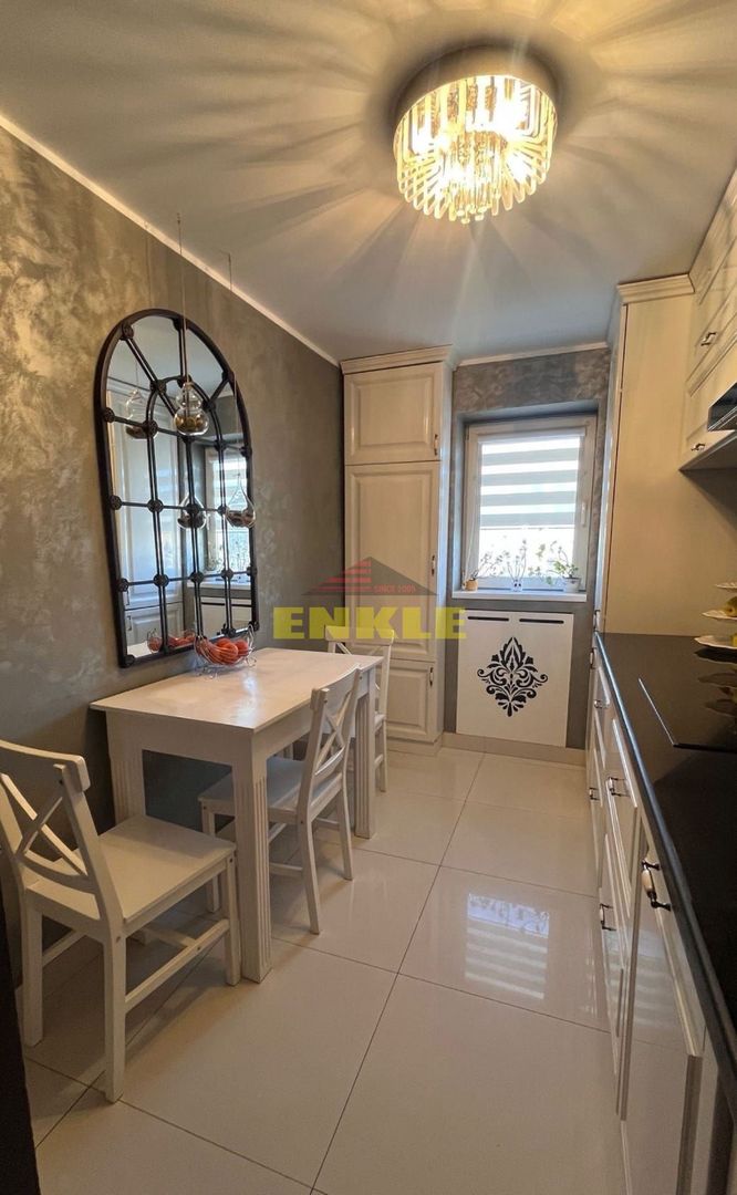 De vanzare apartament cu 5 camere, zona Mall - Poză 3