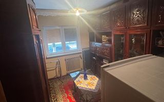 Apartament 4 camere de vânzare – zonă Școala 8 - Poză 15