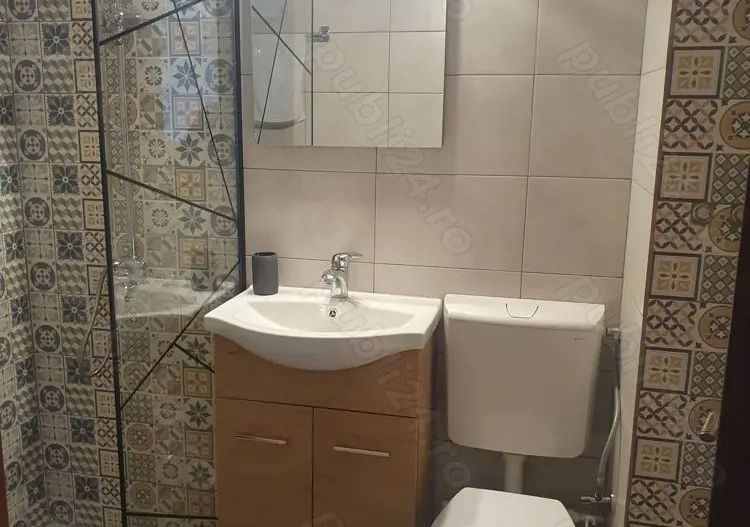 Apartament 2 cam Raul Doamnei. - Poză 1