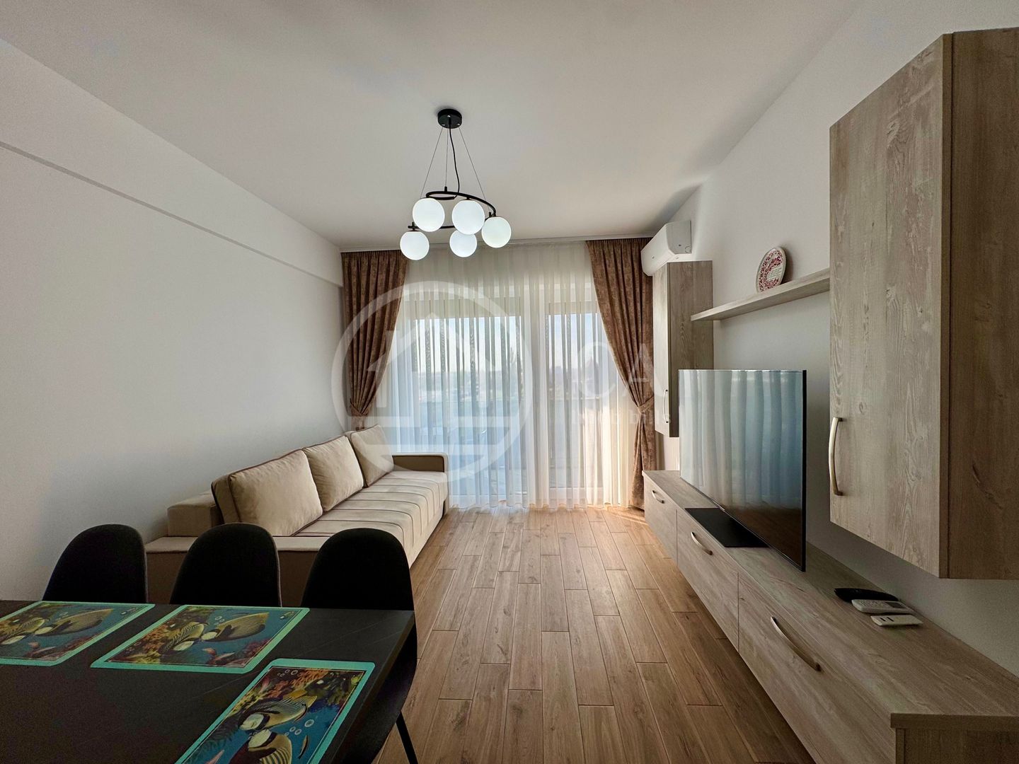 Apartament cu 3 camere de închiriat în Prima Arena, Oradea - Poză 2