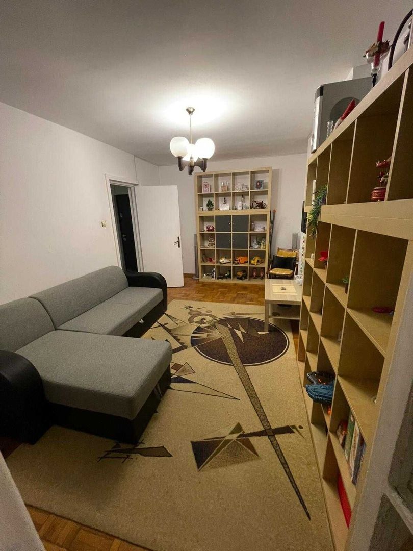 Apartament 3 camere – Bd. Alexandru Obregia. Zona Straduintei. - Poză 3