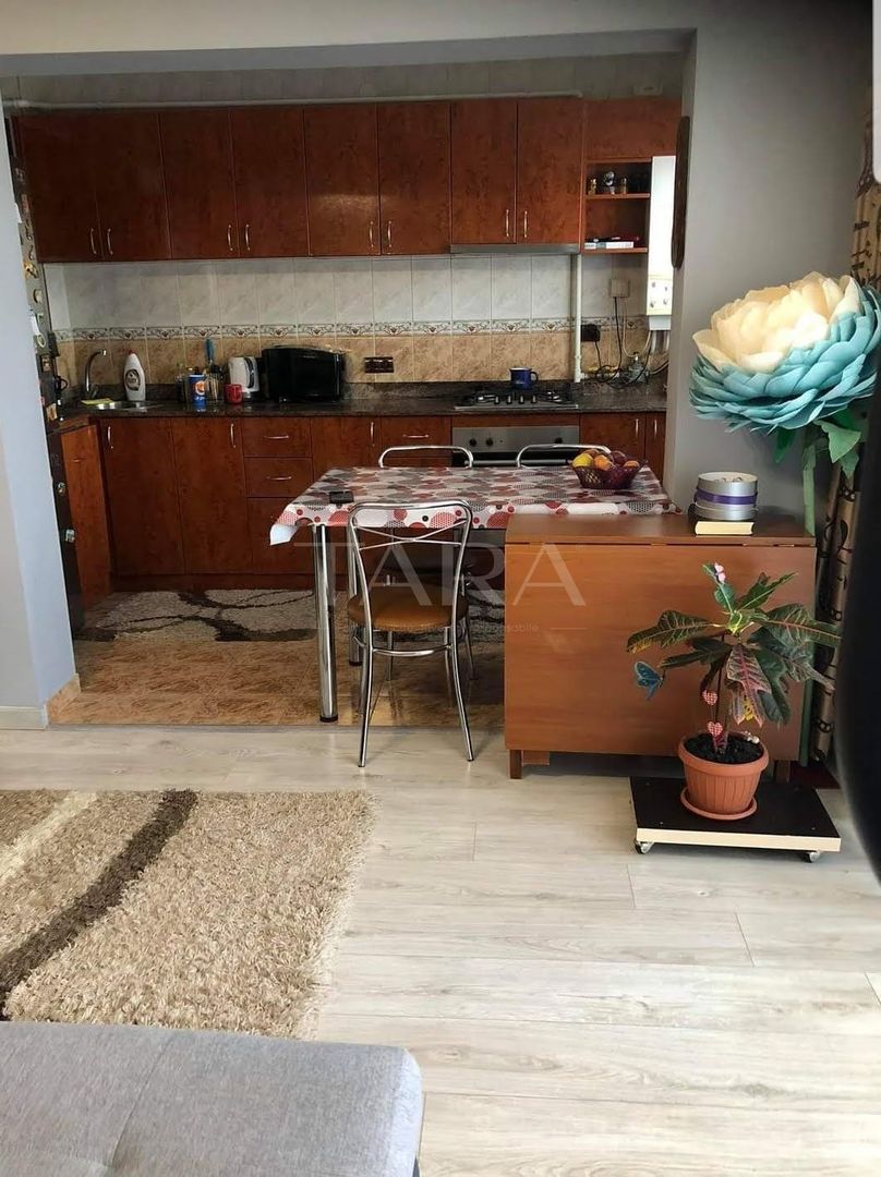 Apartament in zona Profi, central Floresti. - Poză 3