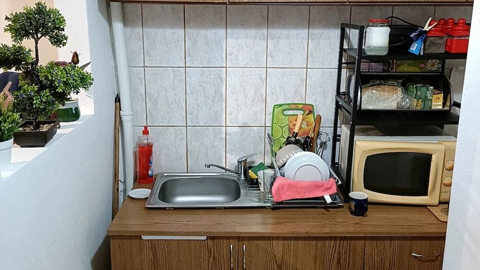 BRASADAS vinde garsonieră la etajul 1/4 pe Ostrovului. - Poză 5