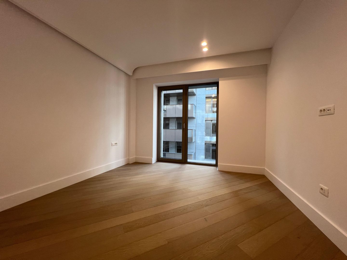 3 CAMERE LUX| 90 mp -Cortina 126| EROU IANCU NICOLAE - Poză 7