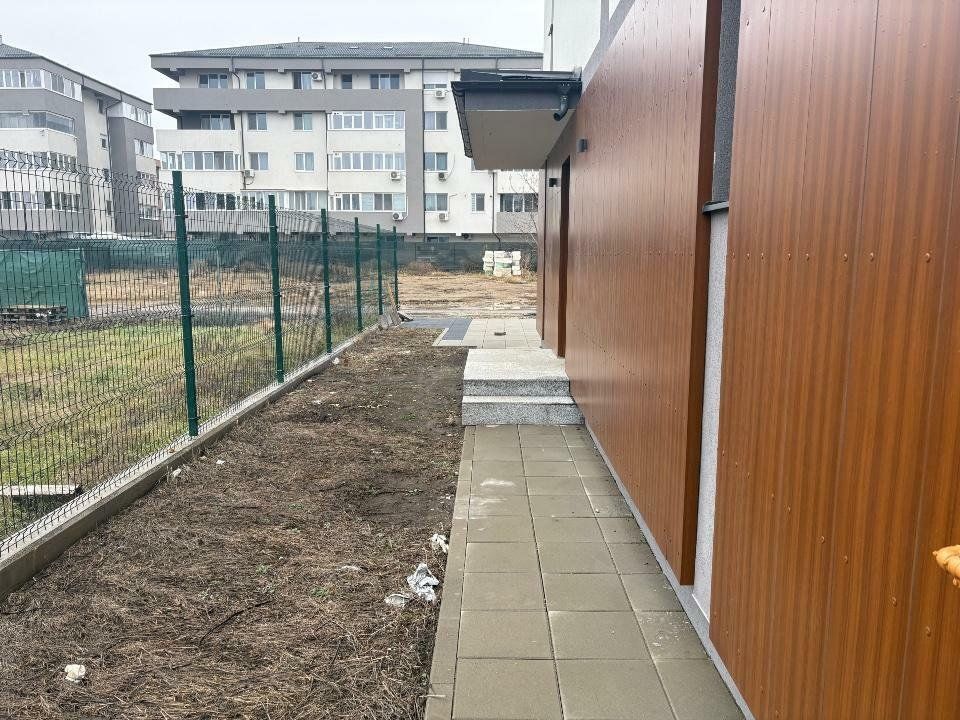 Vila moderna spatioasa - Poză 5