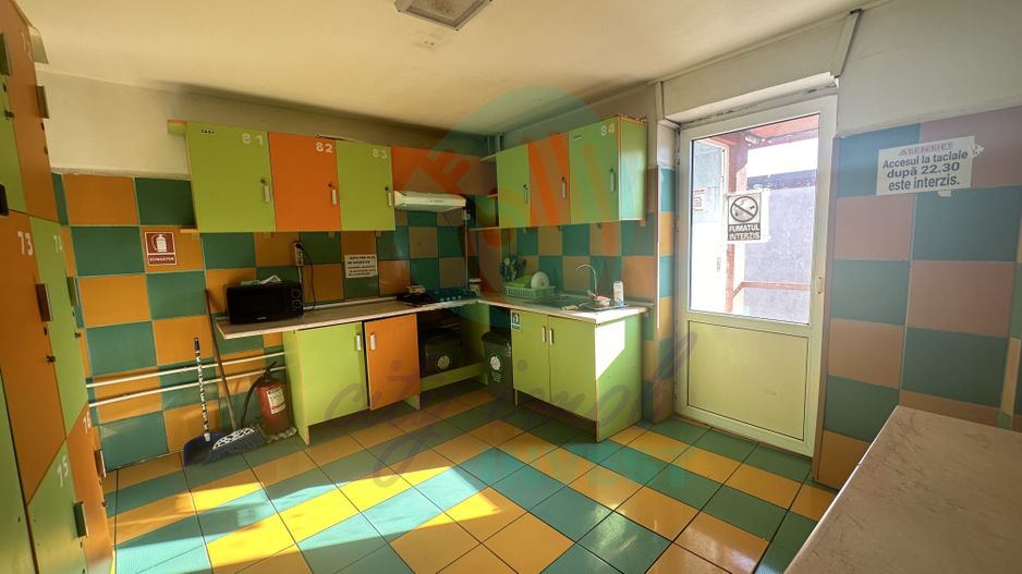 CAMIN DE MUNCITORI - METROU Mihai Bravu - Poză 3