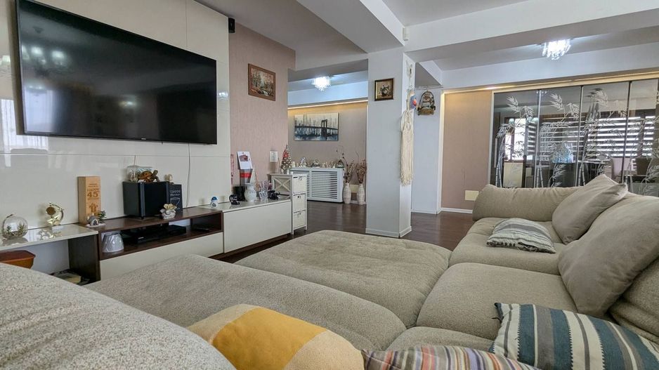 4 CAMERE LUX GRAND ARENA, METALURGIEI - Poză 5