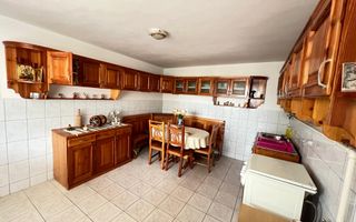 De-Vanzare-Case-16-Camere-400mp-Utili-1100mp-Teren-Sacele-Brasov - Poză 10