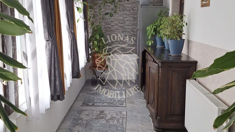 2 Case 240 mp-teren 1328 mp-livada-Cristesti 48 km de Piatra-Neamt - Poză 2