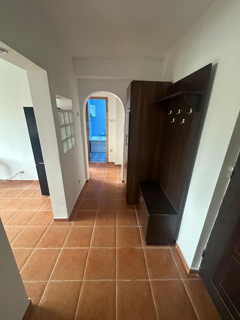 APARTAMENT 2 CAMERE DECOMANDAT + CENTRALA TERMICA BLOC 1983 LUJERULUI - Poză 3