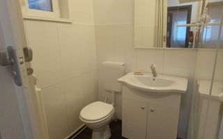 De închiriat 3 camere decomandat, 2 băi, metrou 1 Decembrie - Poză 8